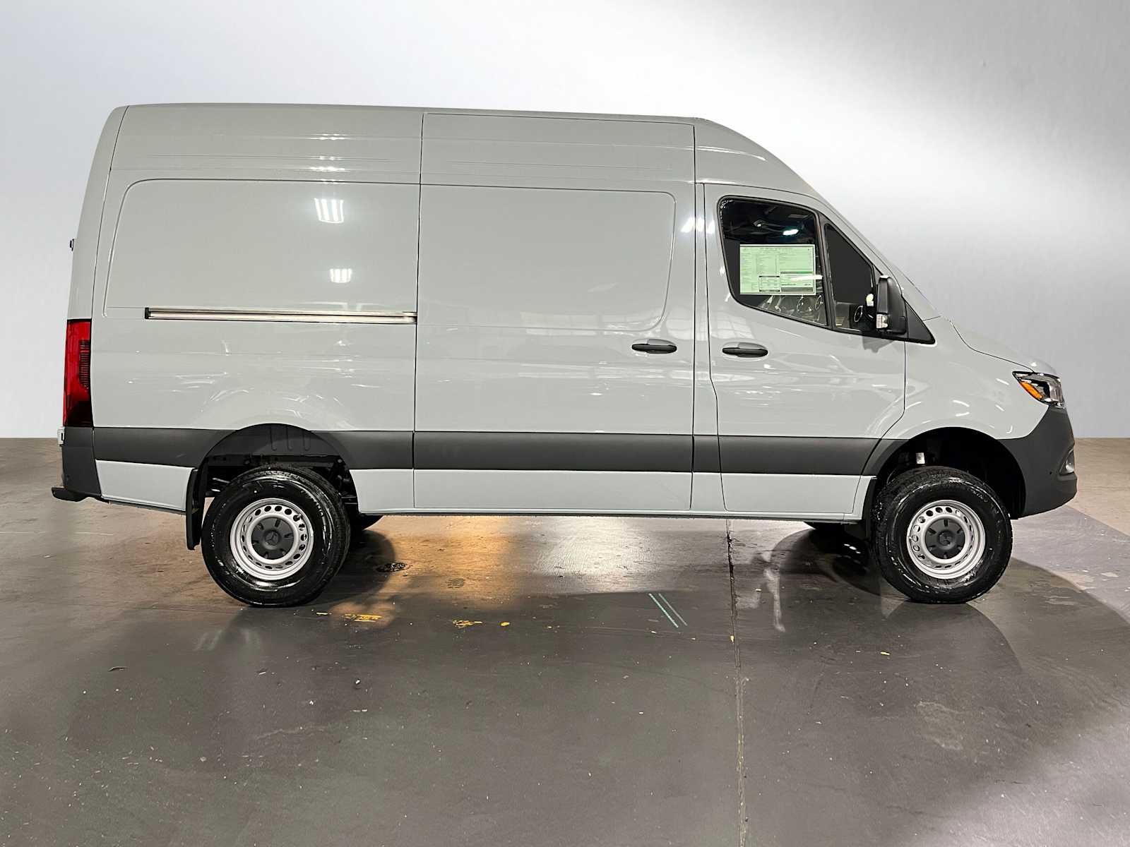2026 Mercedes-Benz Sprinter 2500 Standard Roof I4 Diesel HO 144" AWD