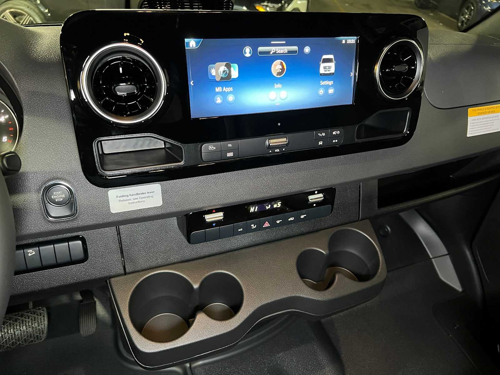 2026 Mercedes-Benz Sprinter 2500 Standard Roof I4 Diesel HO 144" AWD