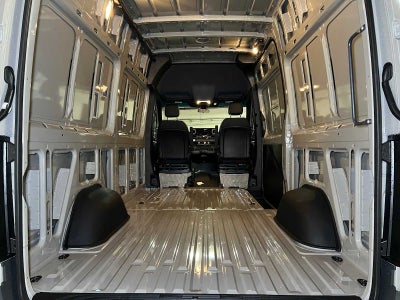 2026 Mercedes-Benz Sprinter 2500 Standard Roof I4 Diesel HO 144" AWD