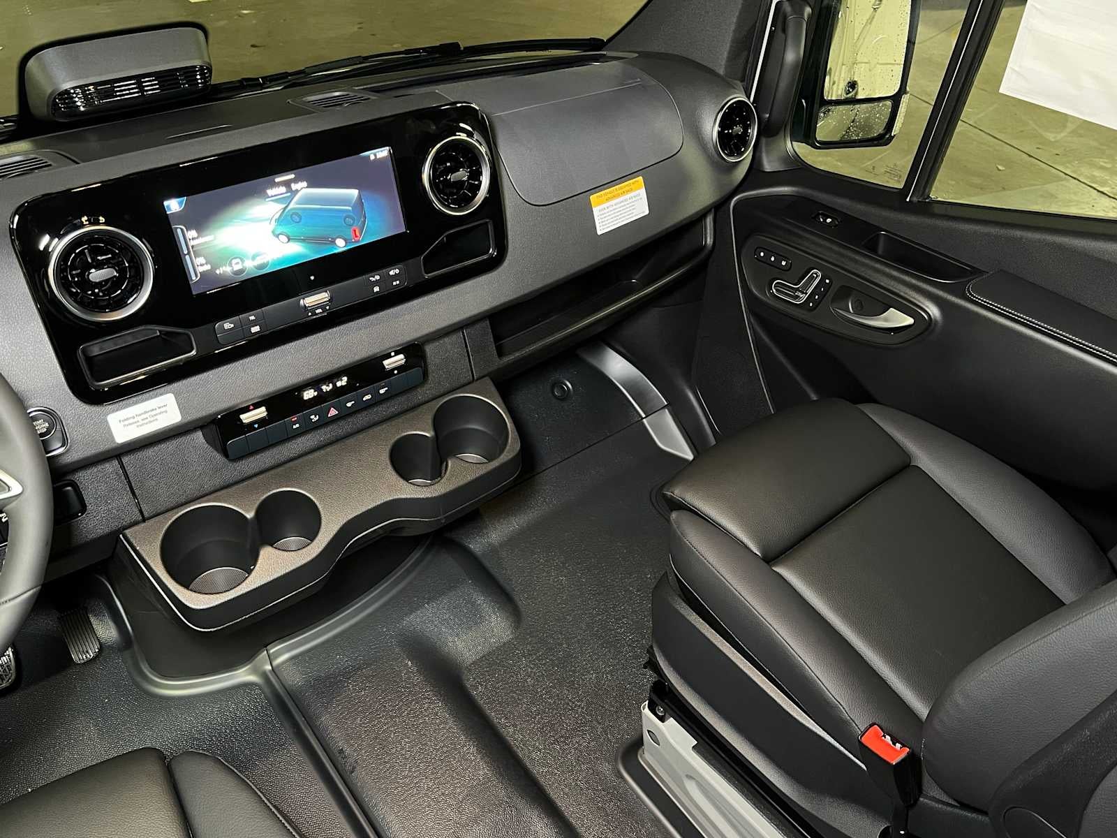 2026 Mercedes-Benz Sprinter 2500 Standard Roof I4 Diesel HO 144" AWD