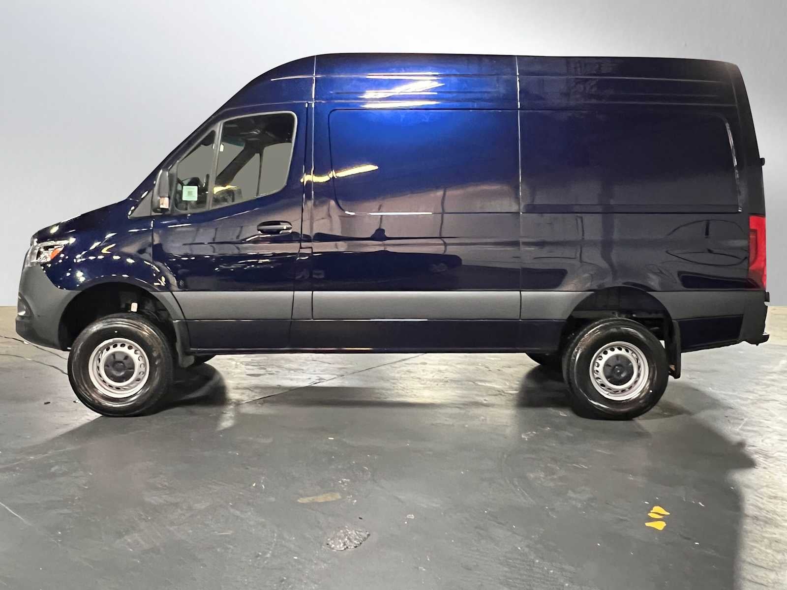 2026 Mercedes-Benz Sprinter 2500 Standard Roof I4 Diesel HO 144" AWD