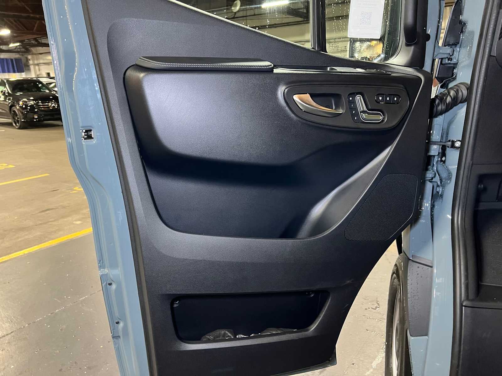 2026 Mercedes-Benz Sprinter 2500 Standard Roof I4 Diesel HO 144" AWD