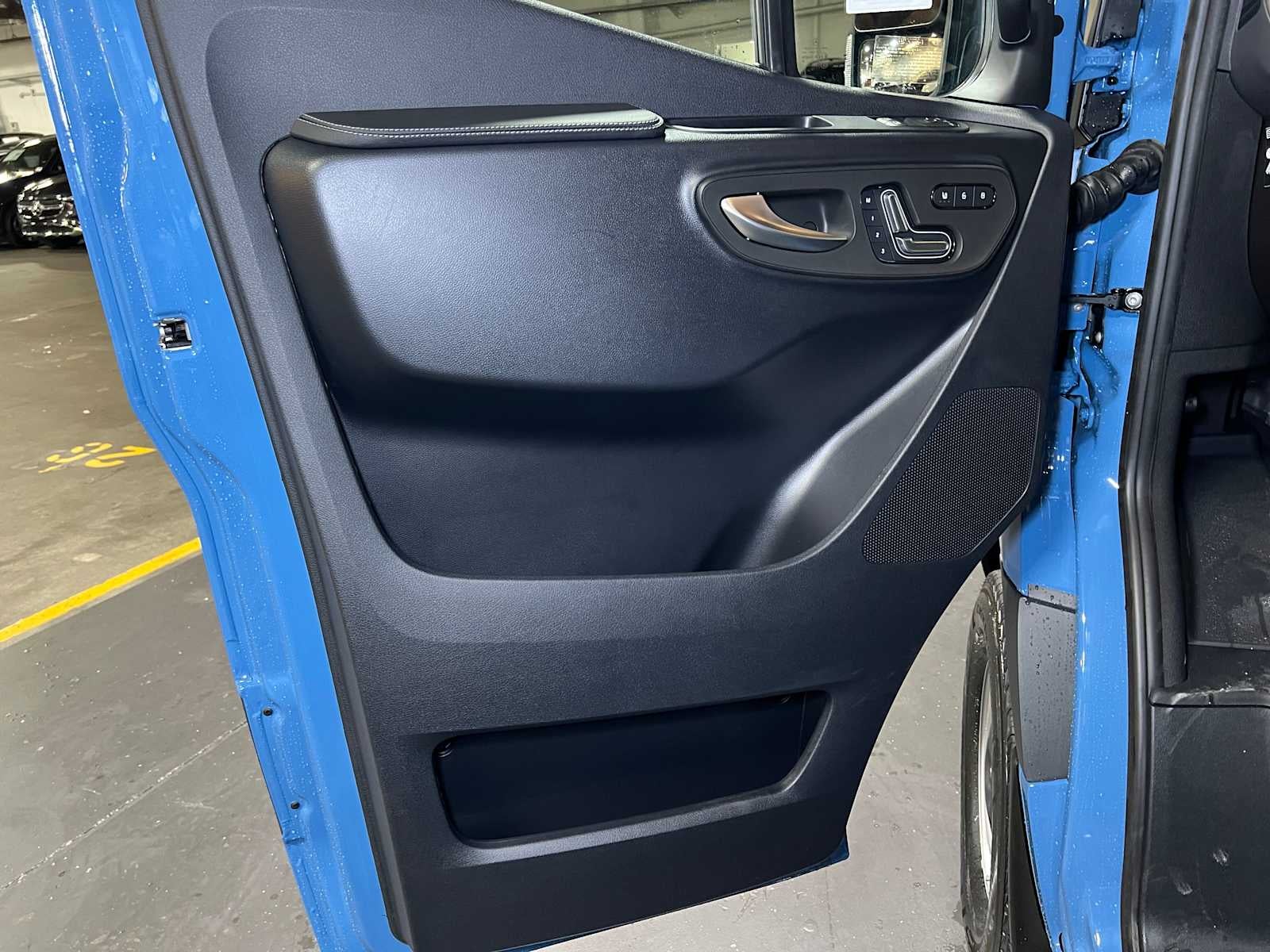 2026 Mercedes-Benz Sprinter 2500 Standard Roof I4 Diesel HO 144" AWD