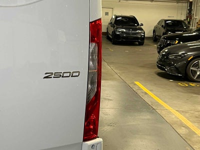 2025 Mercedes-Benz Sprinter 2500 Standard Roof I4 Diesel 144" RWD