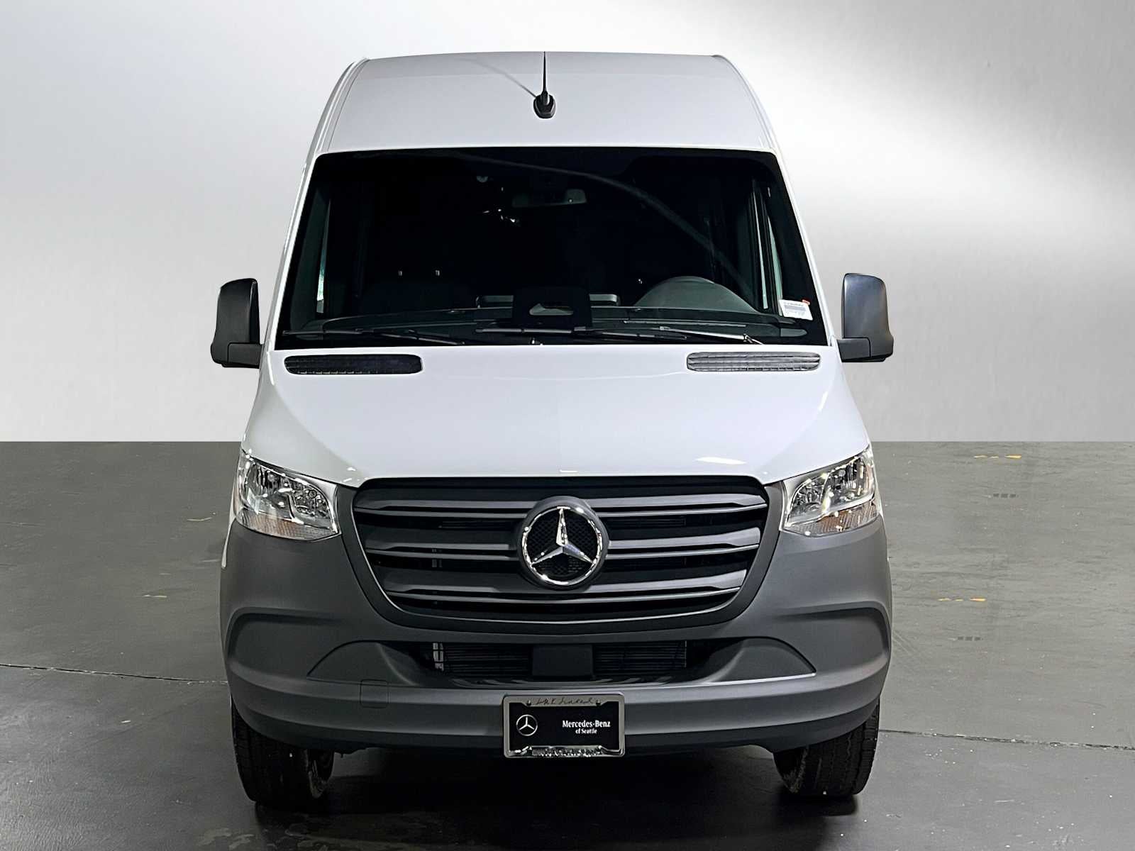 2025 Mercedes-Benz Sprinter 2500 Standard Roof I4 Diesel 144" RWD