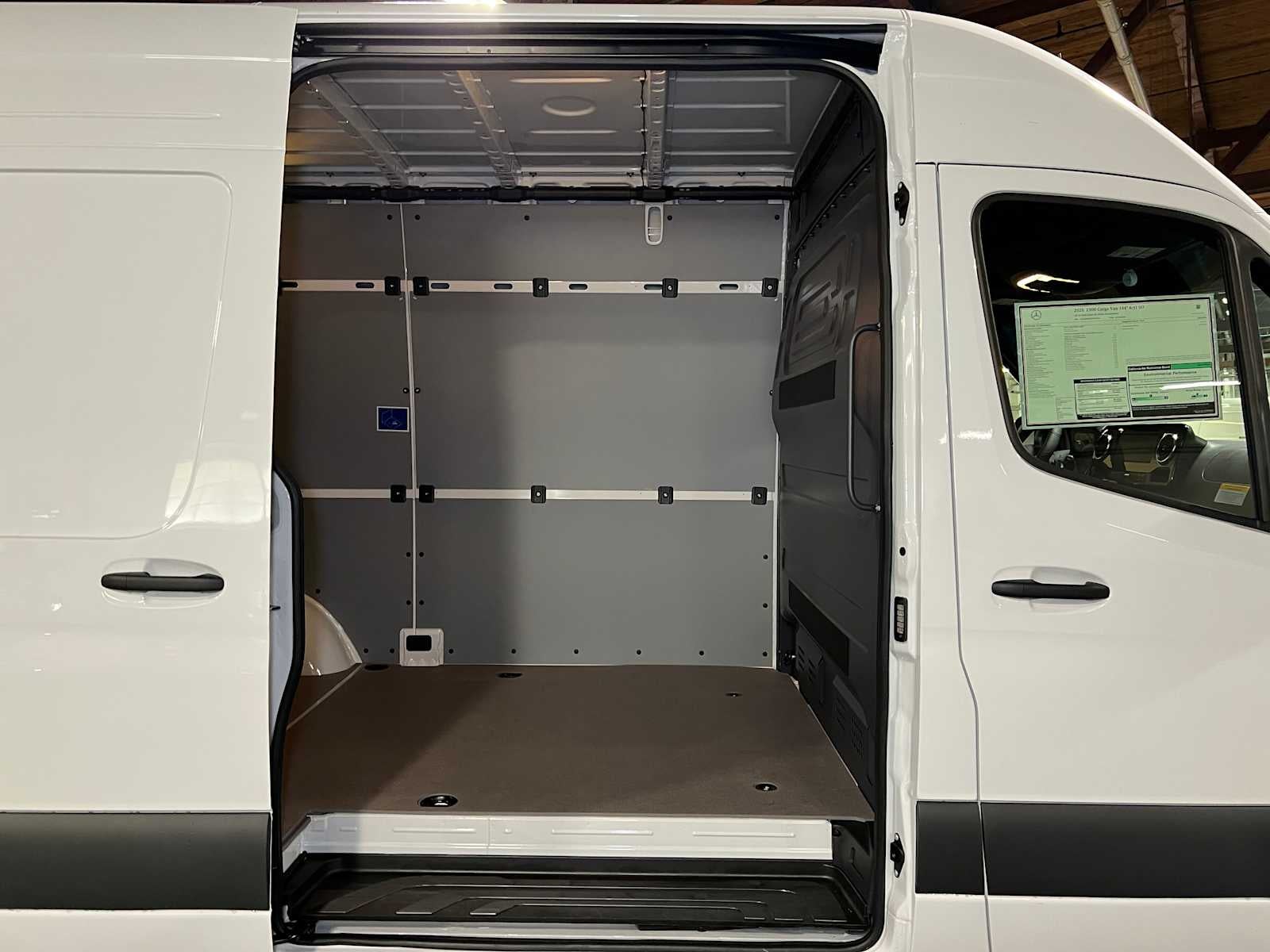 2025 Mercedes-Benz Sprinter 2500 Standard Roof I4 Diesel 144" RWD