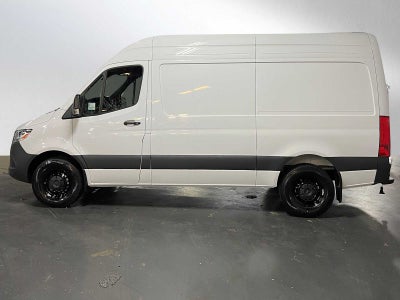 2026 Mercedes-Benz Sprinter 2500 Standard Roof I4 Diesel 144" RWD