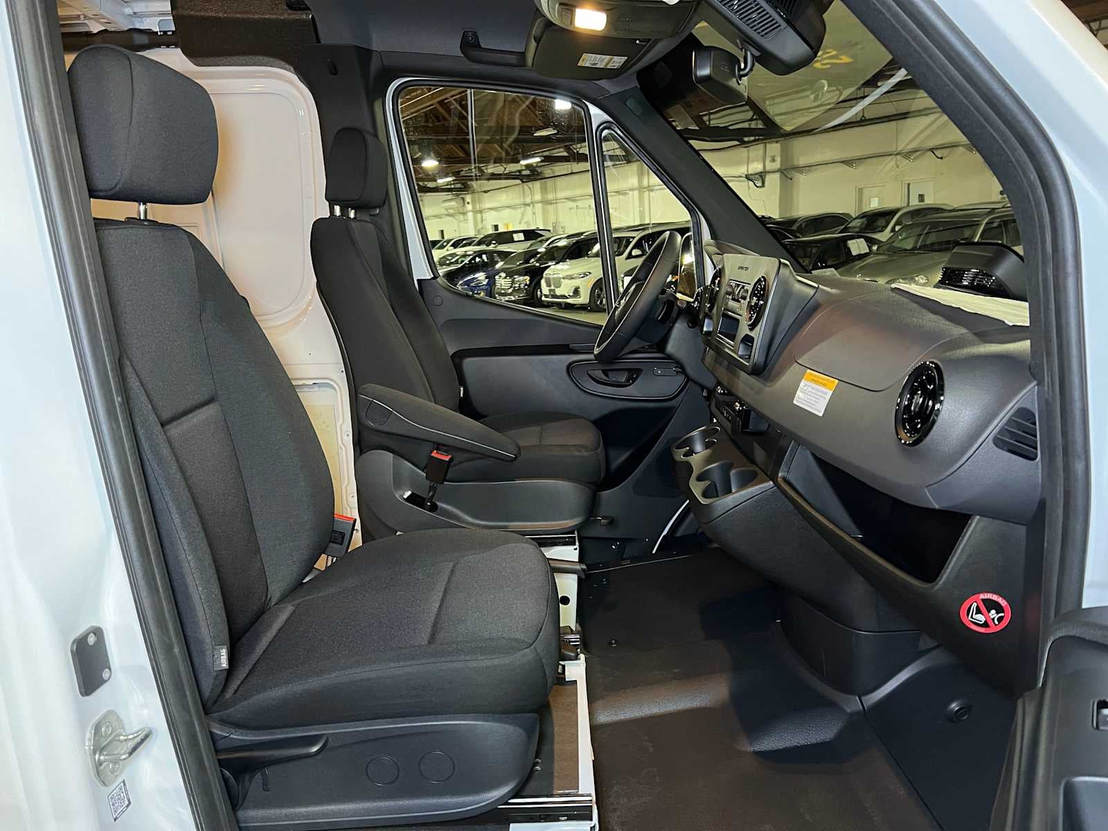 2025 Mercedes-Benz Sprinter 2500 Standard Roof I4 Diesel 144" RWD