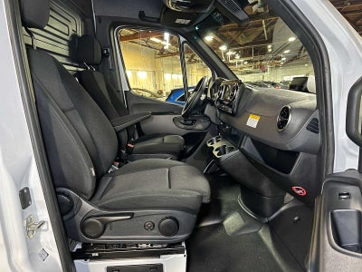 2025 Mercedes-Benz Sprinter 2500 Standard Roof I4 Diesel 144" RWD