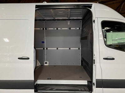 2025 Mercedes-Benz Sprinter 2500 Standard Roof I4 Diesel 144" RWD