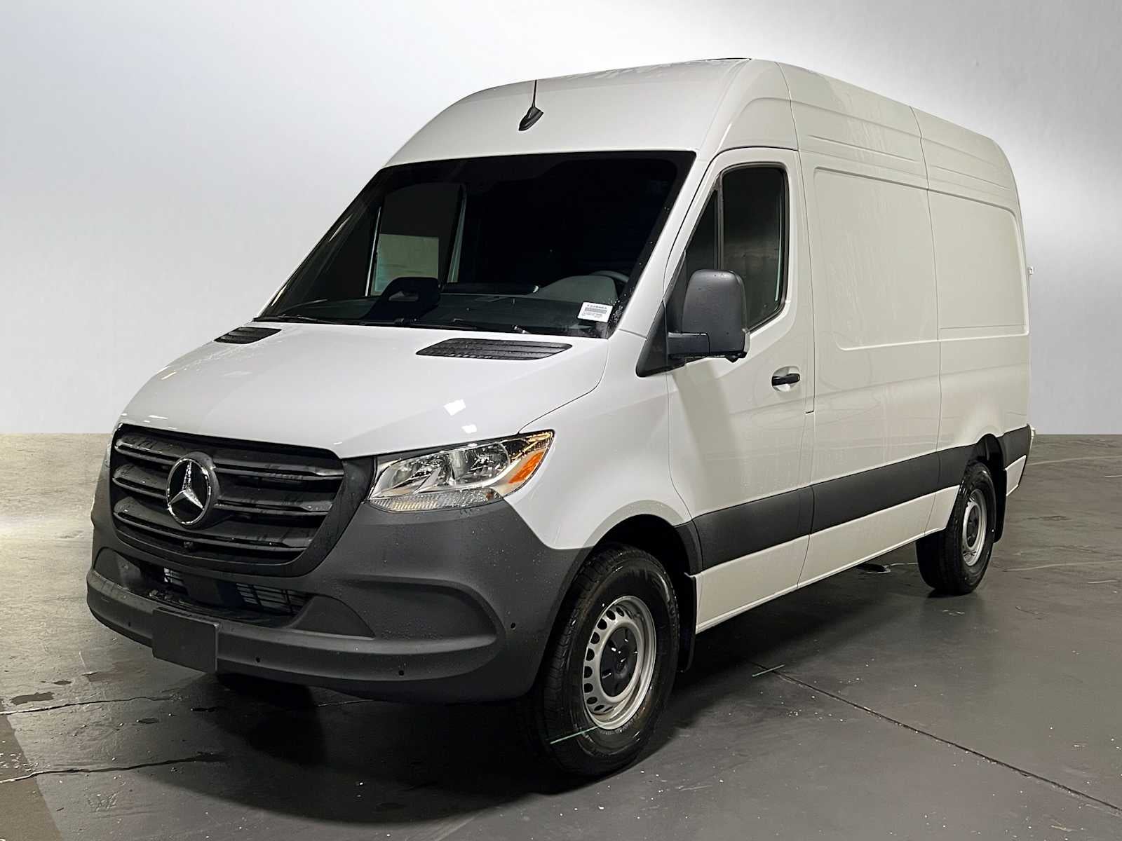 2025 Mercedes-Benz Sprinter 2500 Standard Roof I4 Diesel 144" RWD