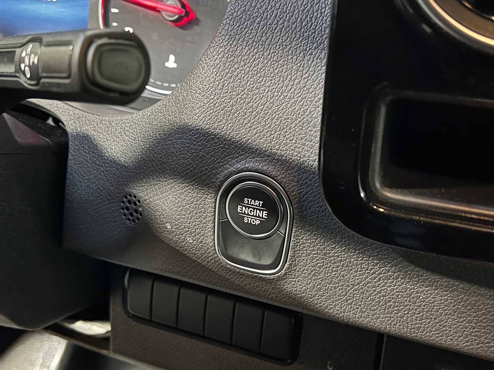 2025 Mercedes-Benz Sprinter 2500 Standard Roof I4 Diesel 144" RWD