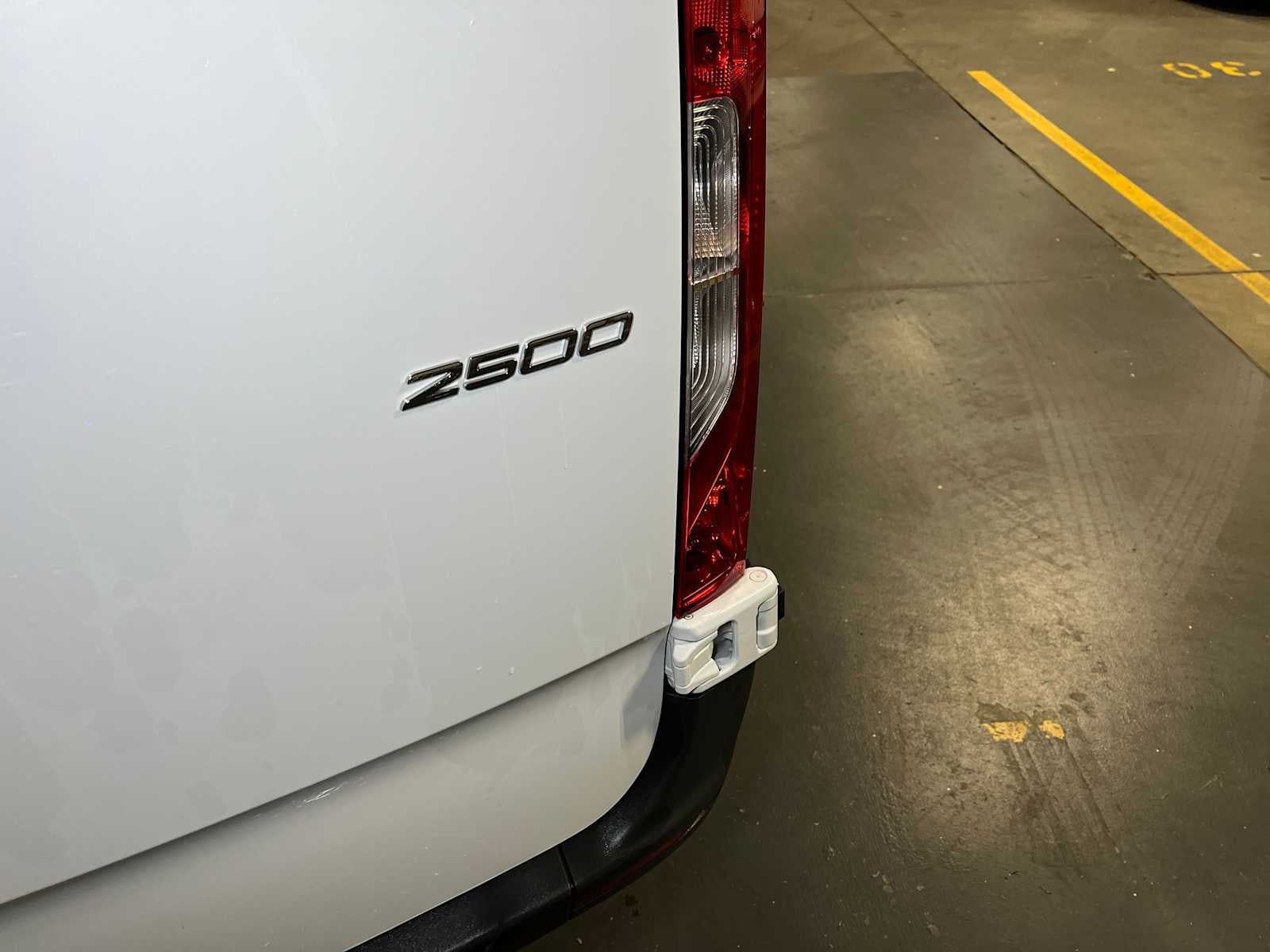 2025 Mercedes-Benz Sprinter 2500 Standard Roof I4 Diesel 144" RWD