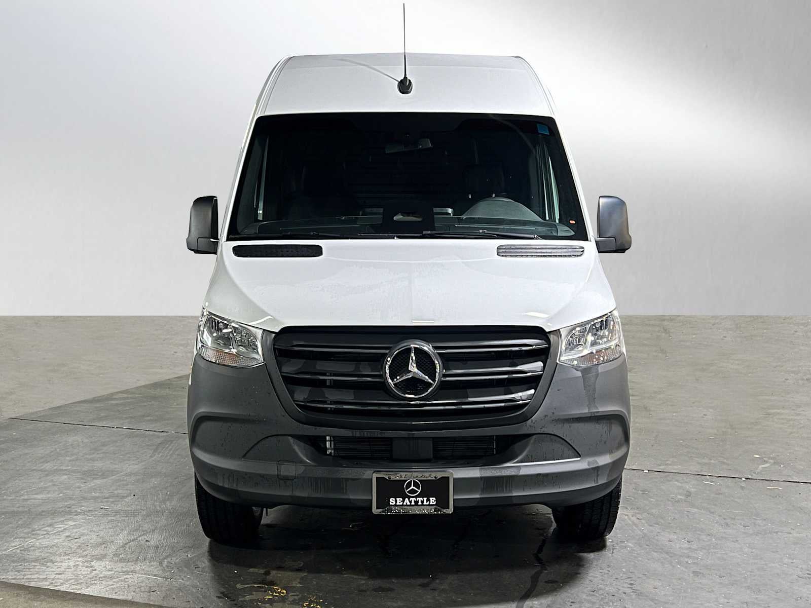 2025 Mercedes-Benz Sprinter 2500 Standard Roof I4 Diesel 144" RWD
