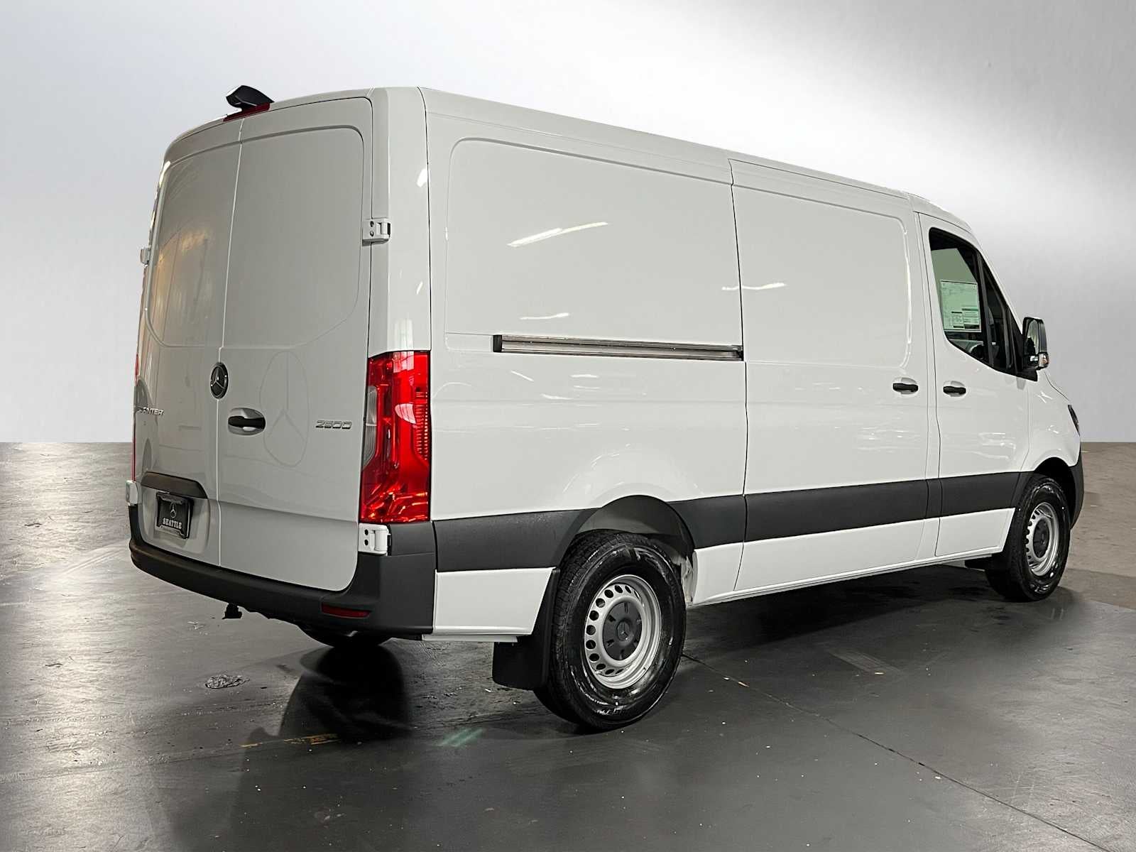2025 Mercedes-Benz Sprinter 2500 Standard Roof I4 Diesel 144" RWD