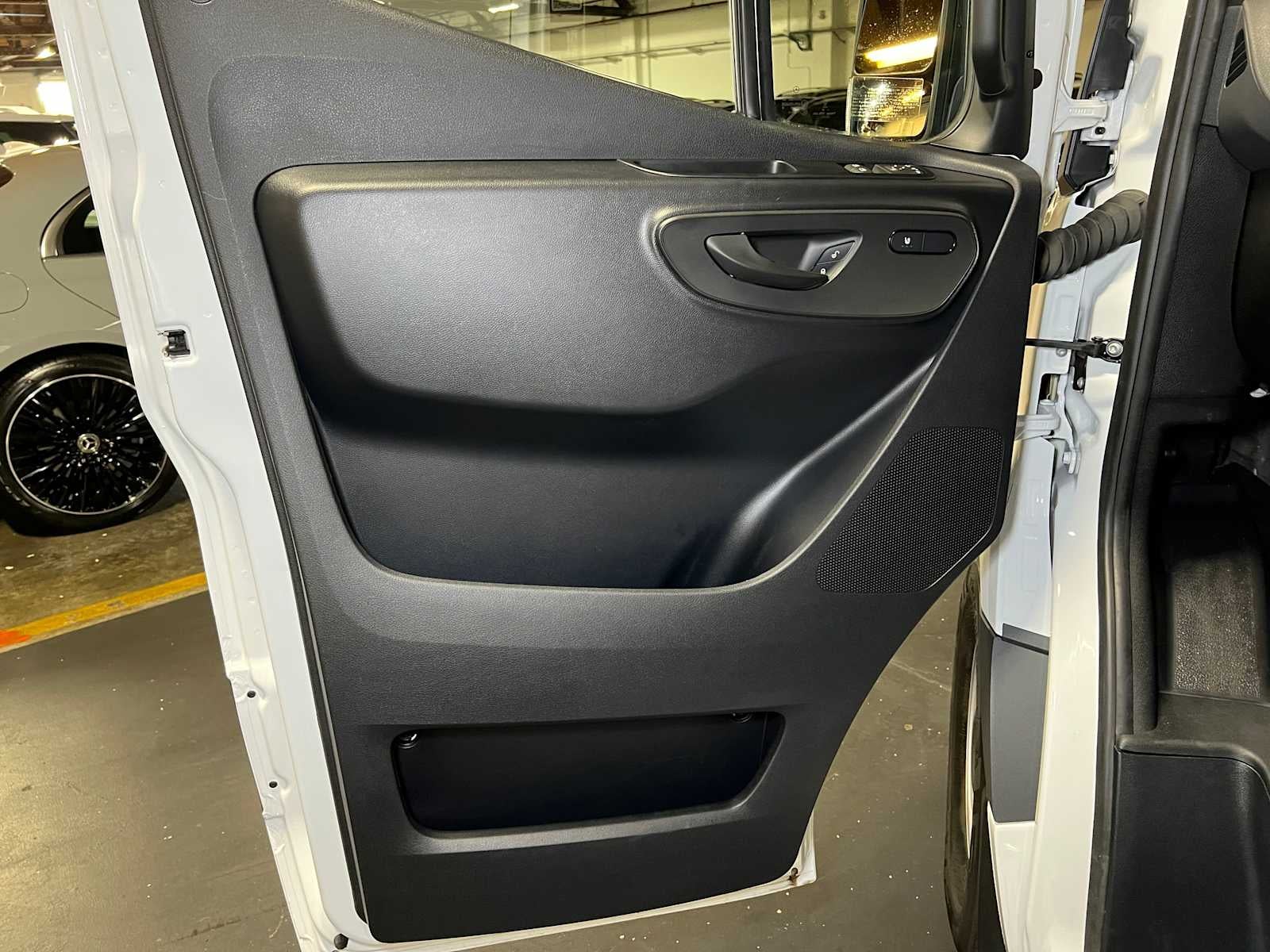 2025 Mercedes-Benz Sprinter 2500 Standard Roof I4 Diesel 144" RWD