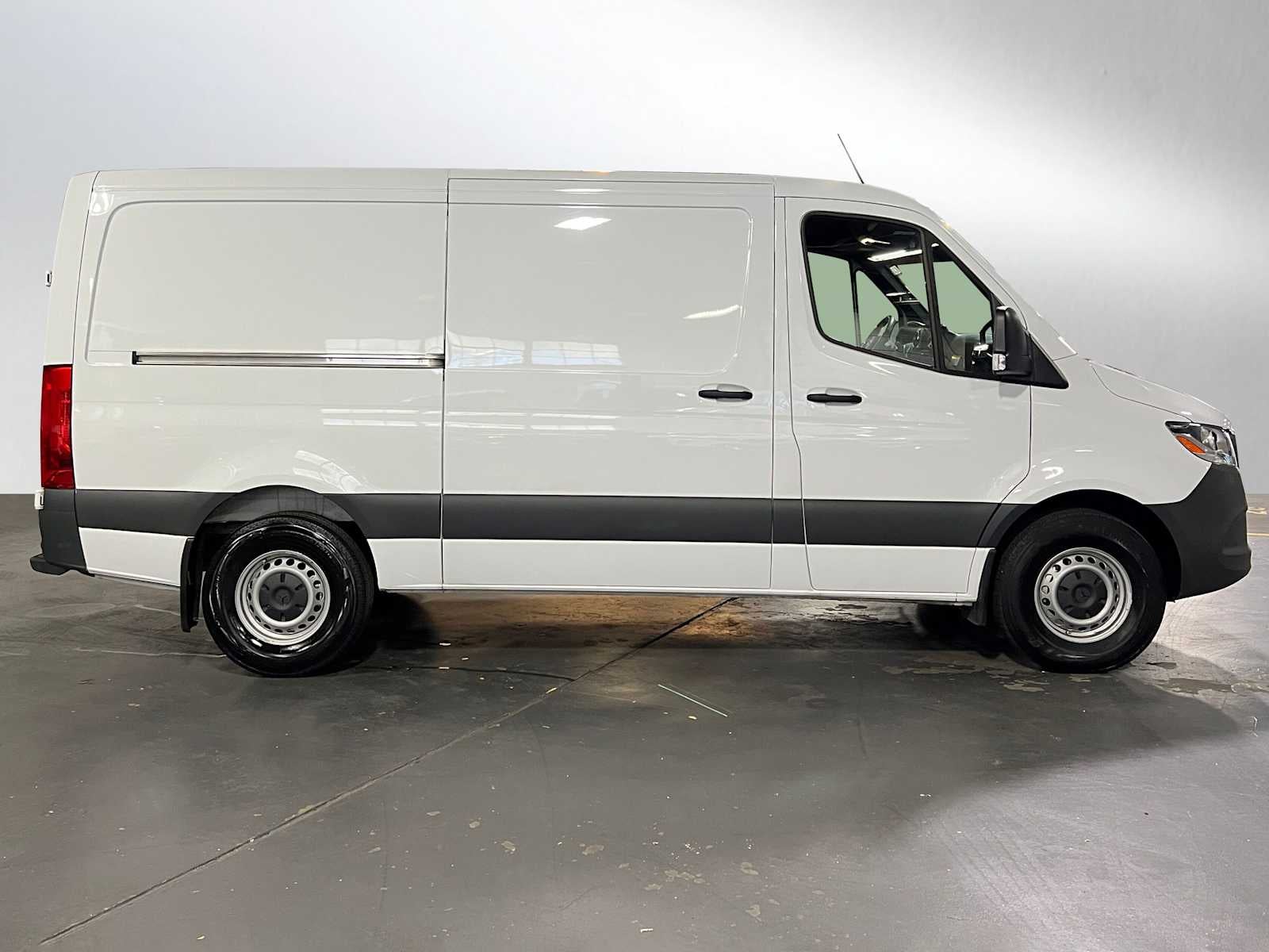 2025 Mercedes-Benz Sprinter 2500 Standard Roof I4 Diesel 144" RWD