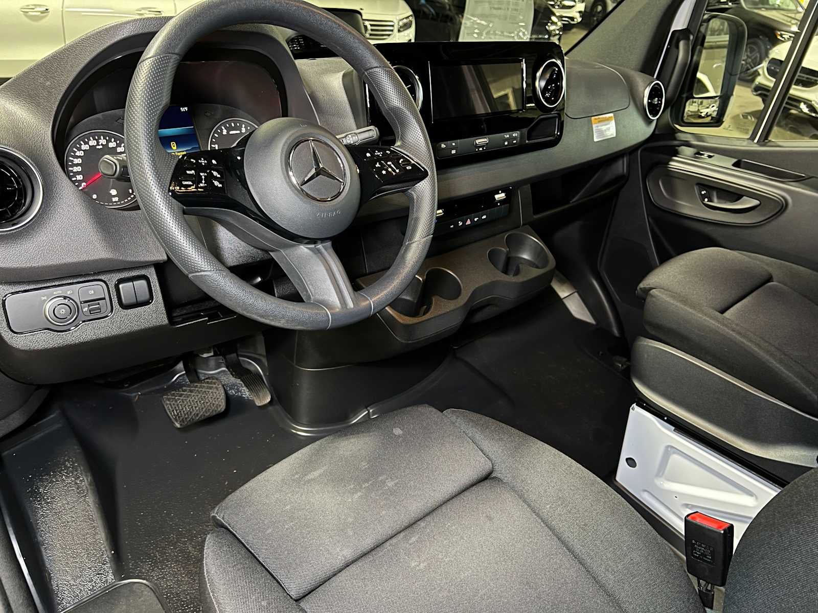 2025 Mercedes-Benz Sprinter 2500 Standard Roof I4 Diesel 144" RWD