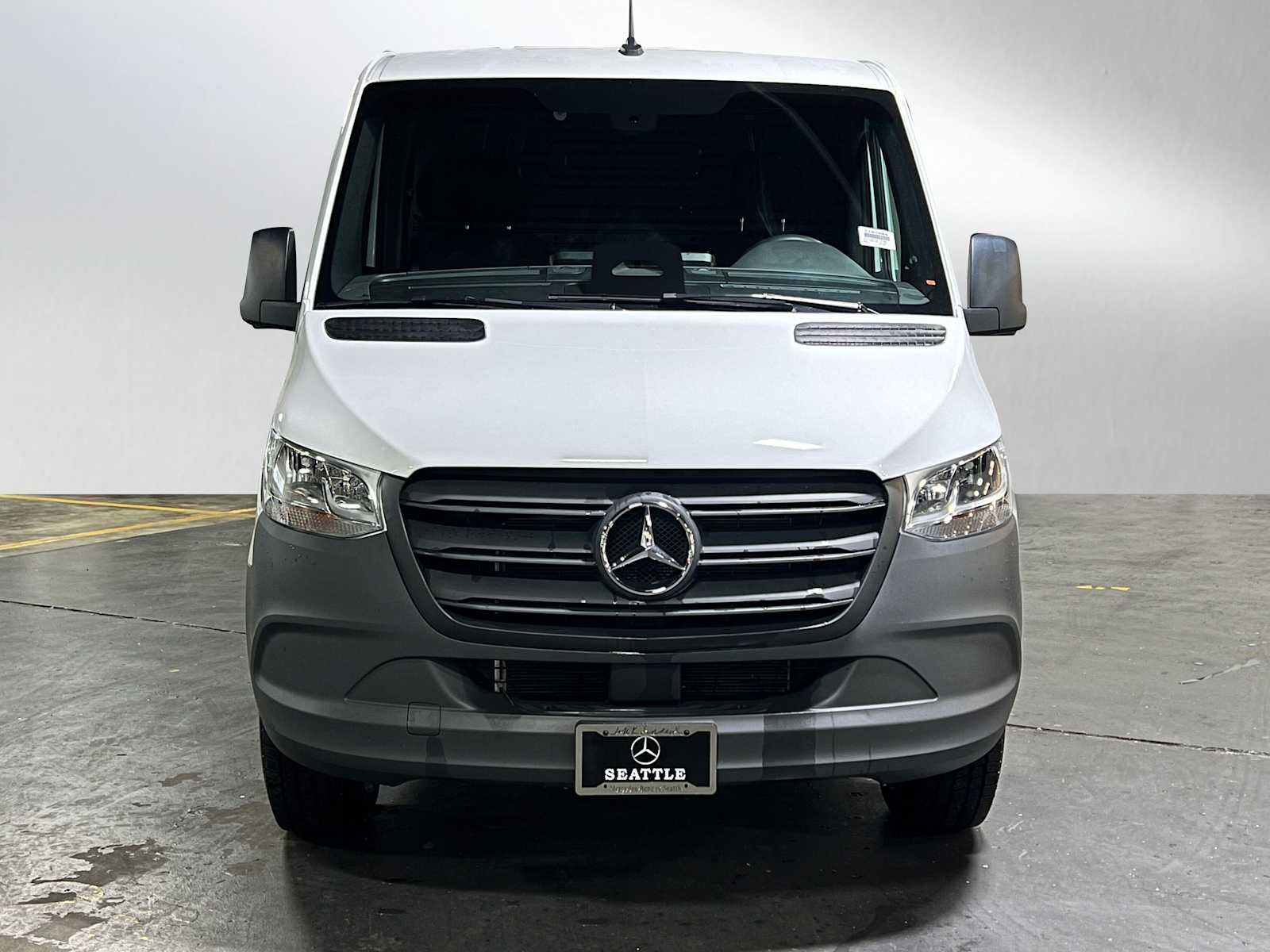 2025 Mercedes-Benz Sprinter 2500 Standard Roof I4 Diesel 144" RWD