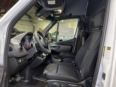 2025 Mercedes-Benz Sprinter 2500 Standard Roof I4 Diesel 144" RWD