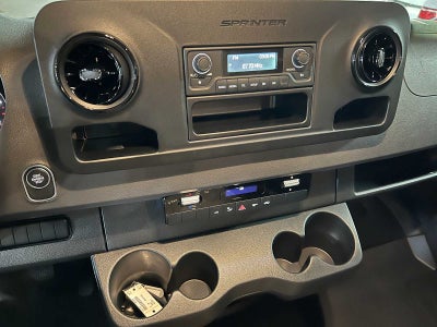 2025 Mercedes-Benz Sprinter 2500 High Roof I4 Diesel 170" RWD