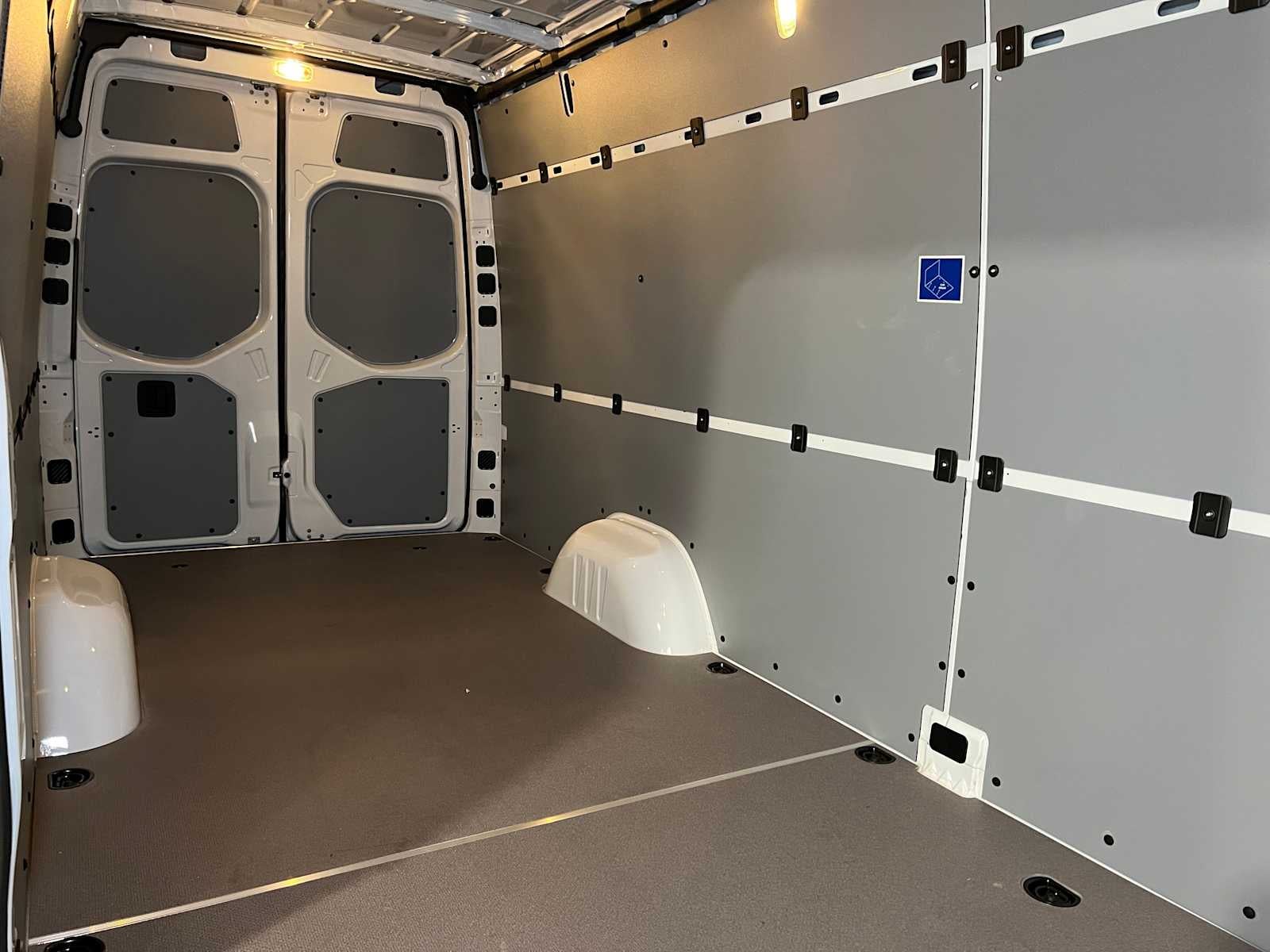 2025 Mercedes-Benz Sprinter 2500 High Roof I4 Diesel 170" RWD