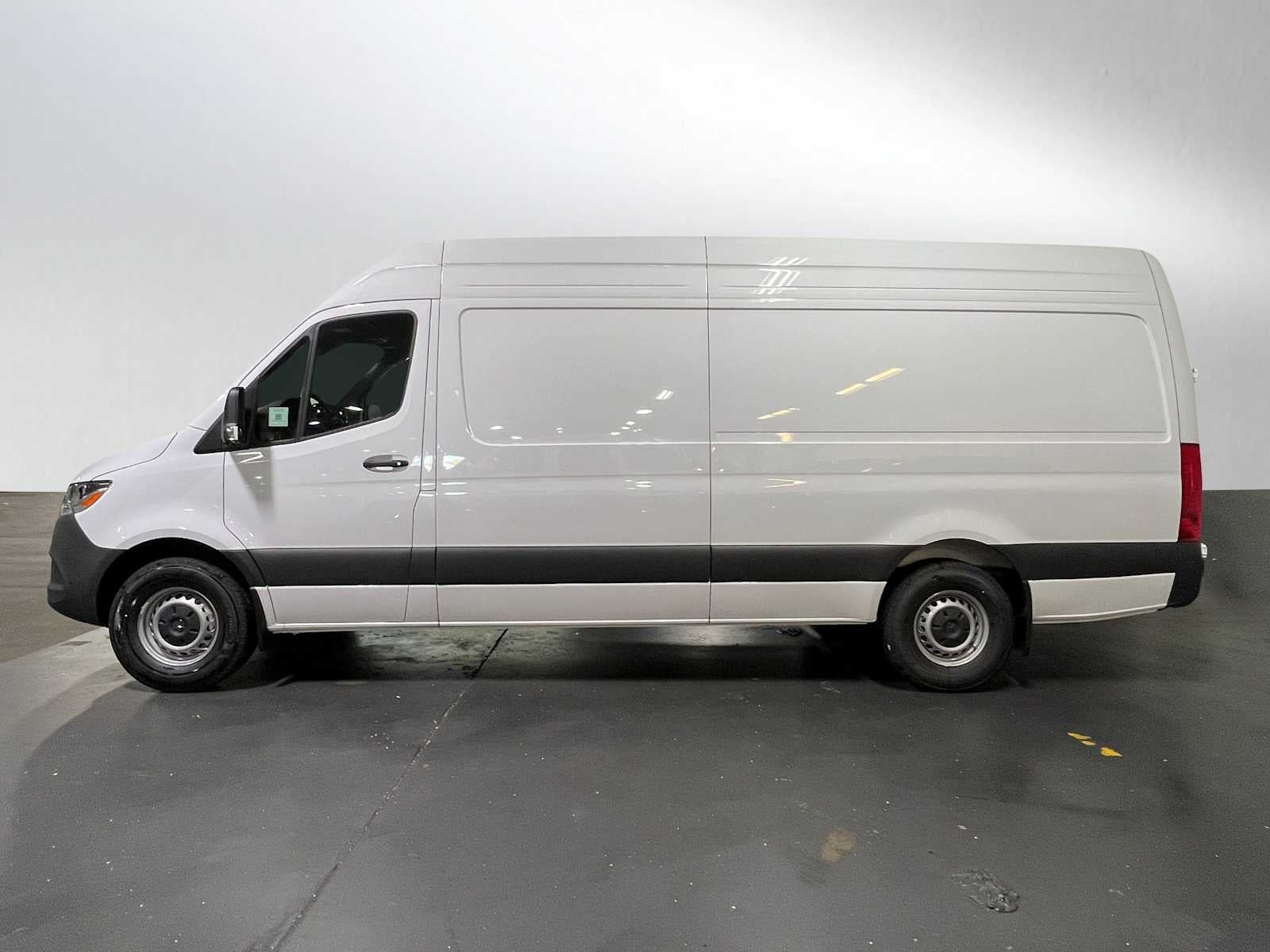 2025 Mercedes-Benz Sprinter 2500 High Roof I4 Diesel 170" RWD