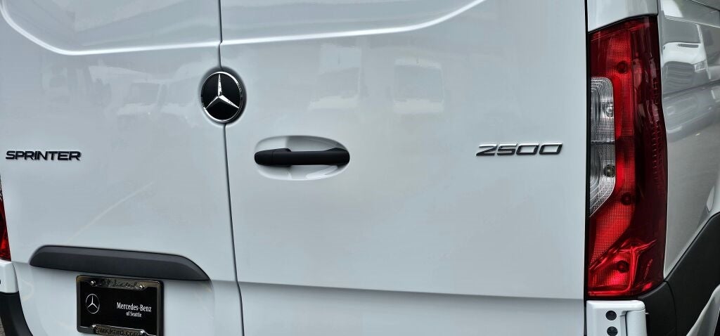 2024 Mercedes-Benz Sprinter 2500 High Roof I4 Diesel 170" RWD