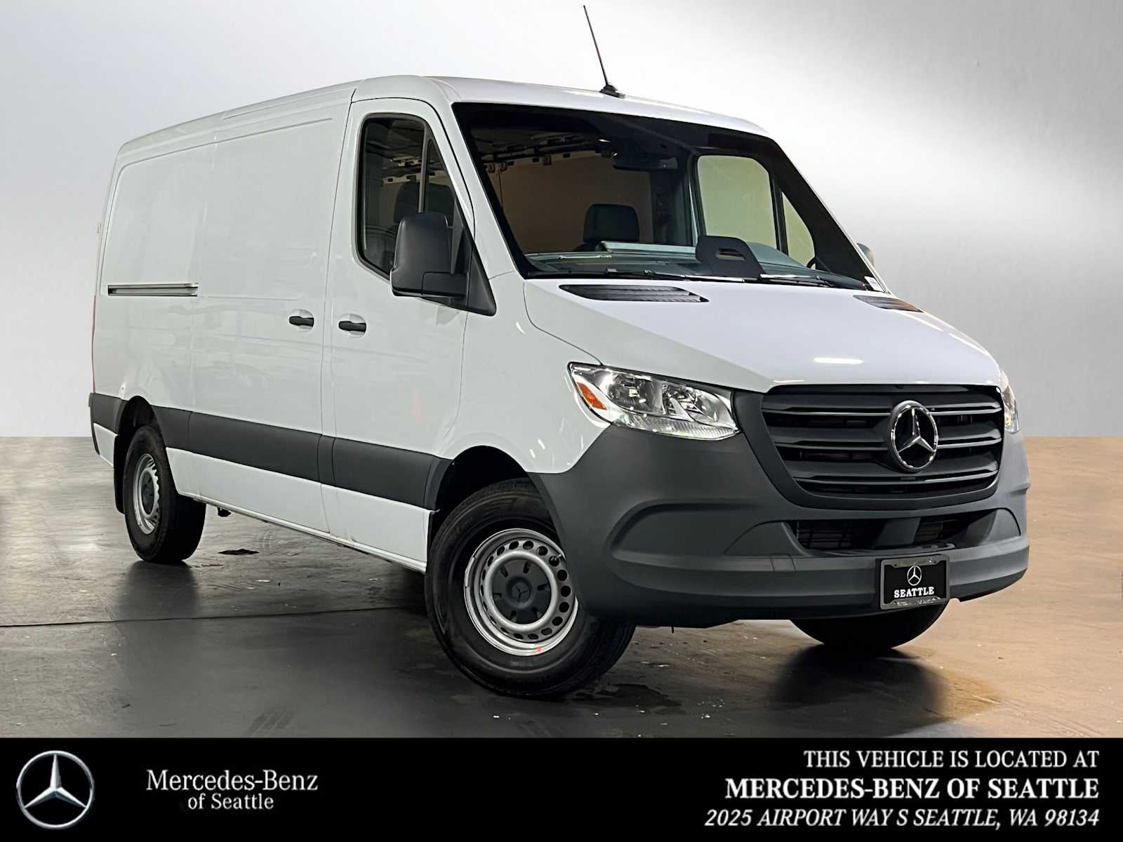 2025 Mercedes-Benz Sprinter 2500 Standard Roof I4 Diesel HO 144" RWD