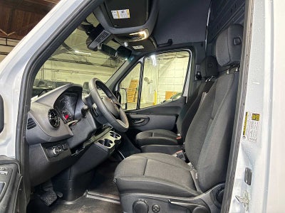2025 Mercedes-Benz Sprinter 2500 Standard Roof I4 Diesel HO 144" RWD