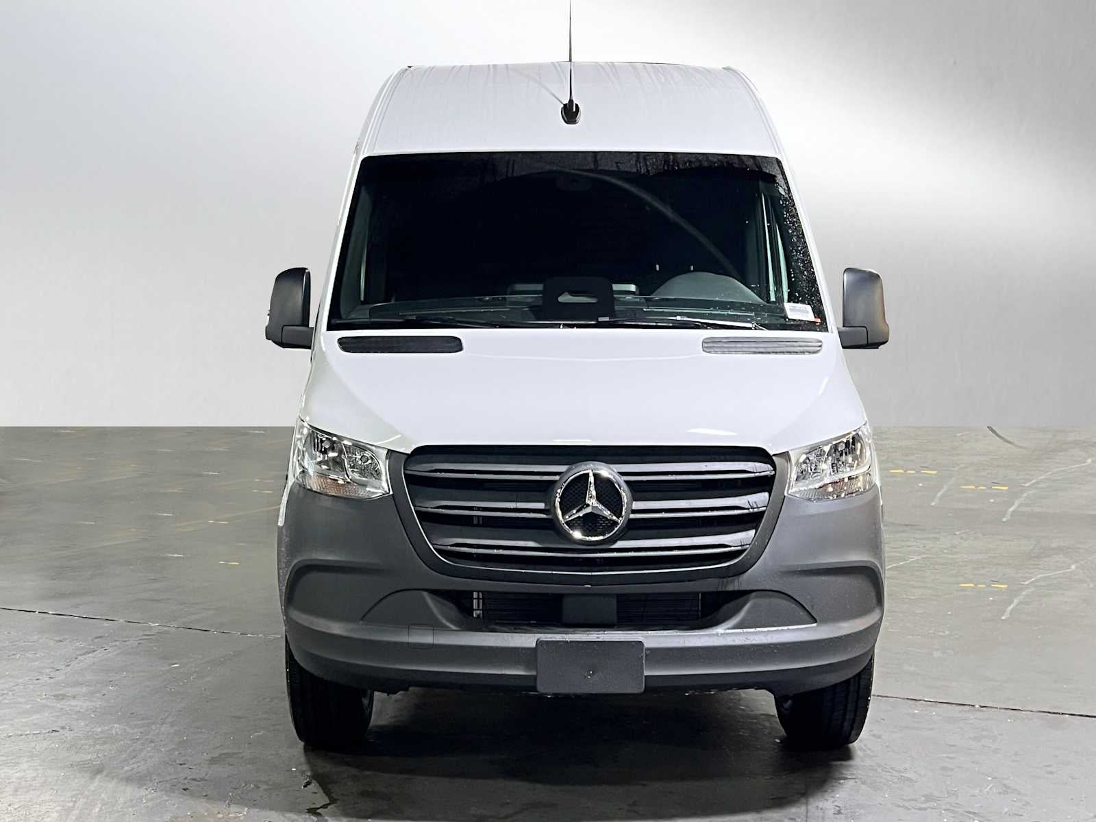 2026 Mercedes-Benz Sprinter 2500 Standard Roof I4 Diesel HO 144" RWD