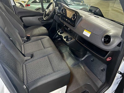 2026 Mercedes-Benz Sprinter 2500 Standard Roof I4 Diesel HO 144" RWD