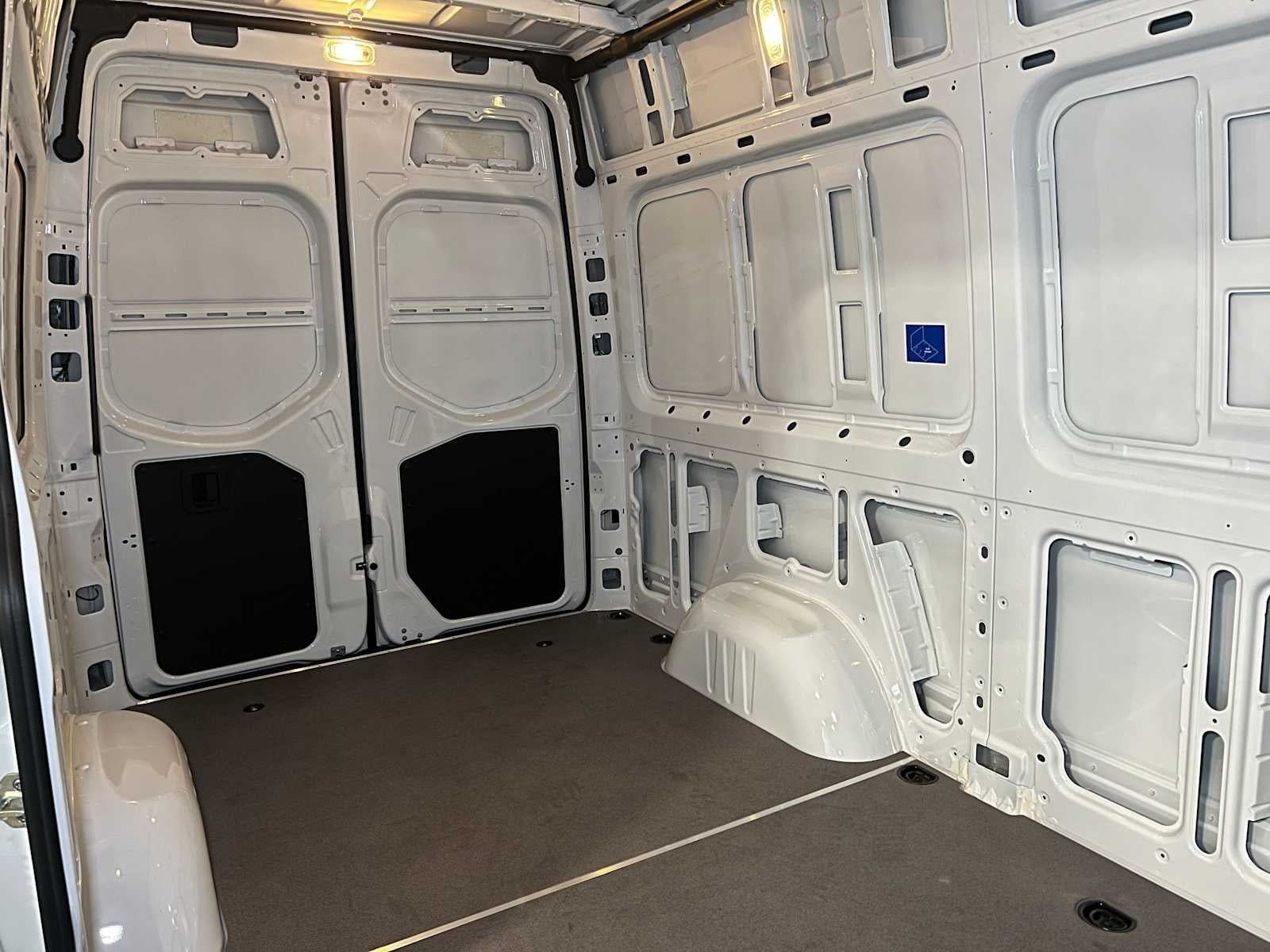 2026 Mercedes-Benz Sprinter 2500 Standard Roof I4 Diesel HO 144" RWD