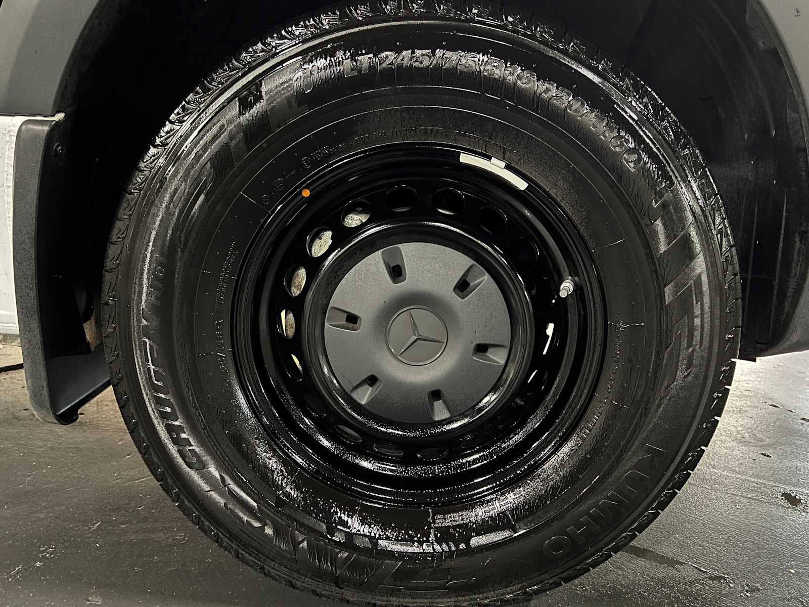 2025 Mercedes-Benz Sprinter 2500 Standard Roof I4 Diesel HO 144" RWD