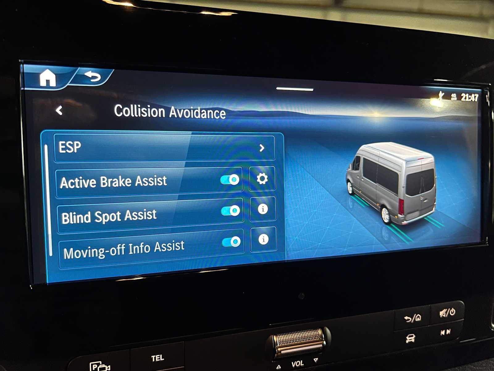 2025 Mercedes-Benz Sprinter 2500 Standard Roof I4 Diesel HO 144" AWD