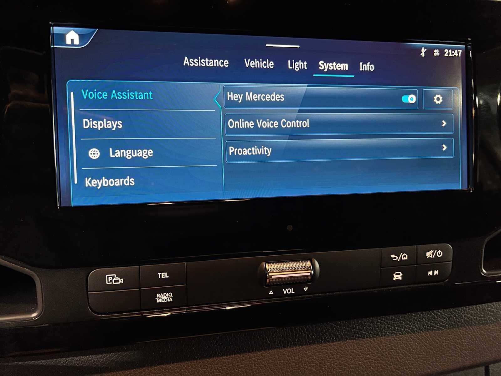 2025 Mercedes-Benz Sprinter 2500 Standard Roof I4 Diesel HO 144" AWD