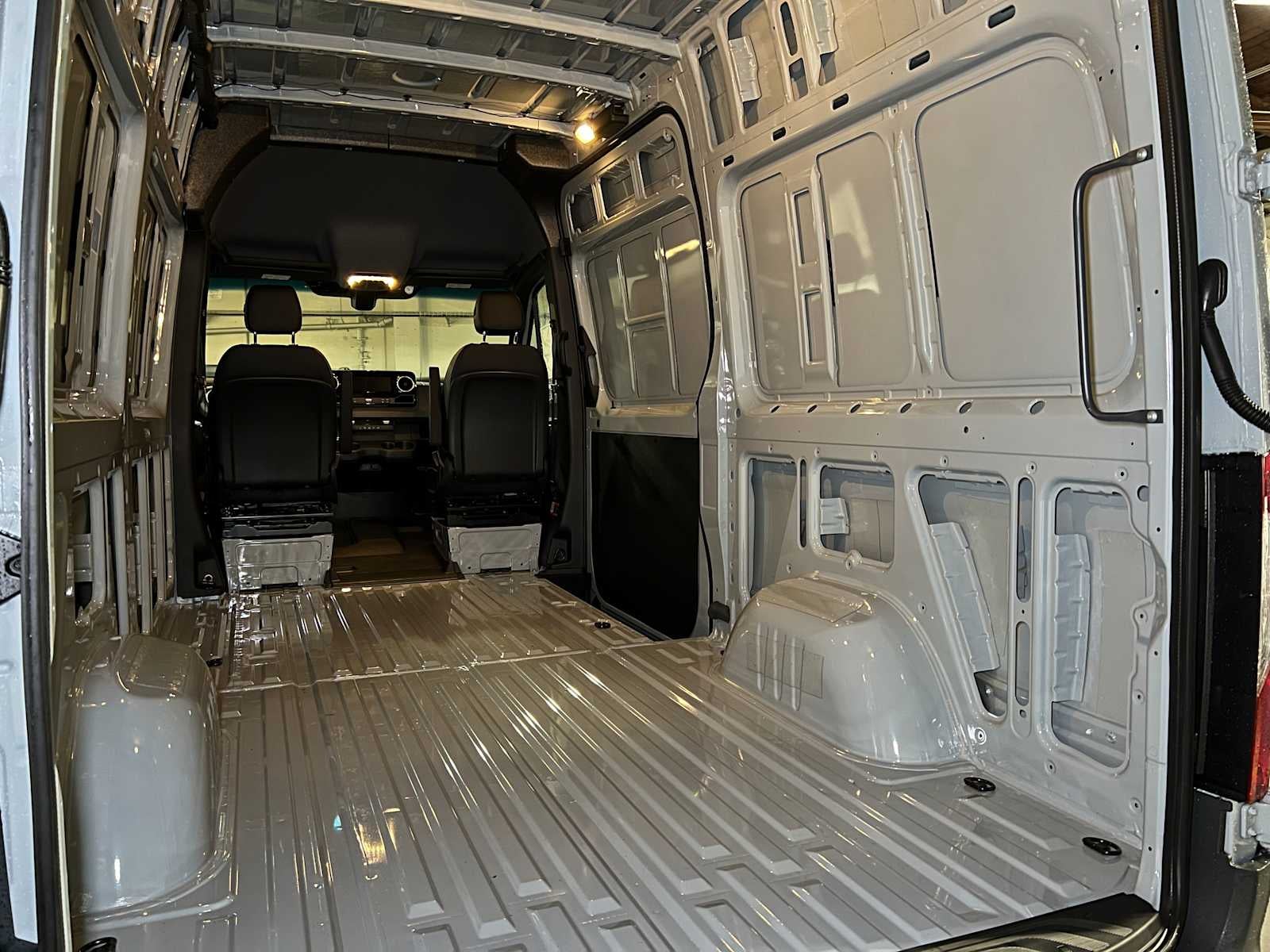 2026 Mercedes-Benz Sprinter 2500 Standard Roof I4 Diesel HO 144" AWD