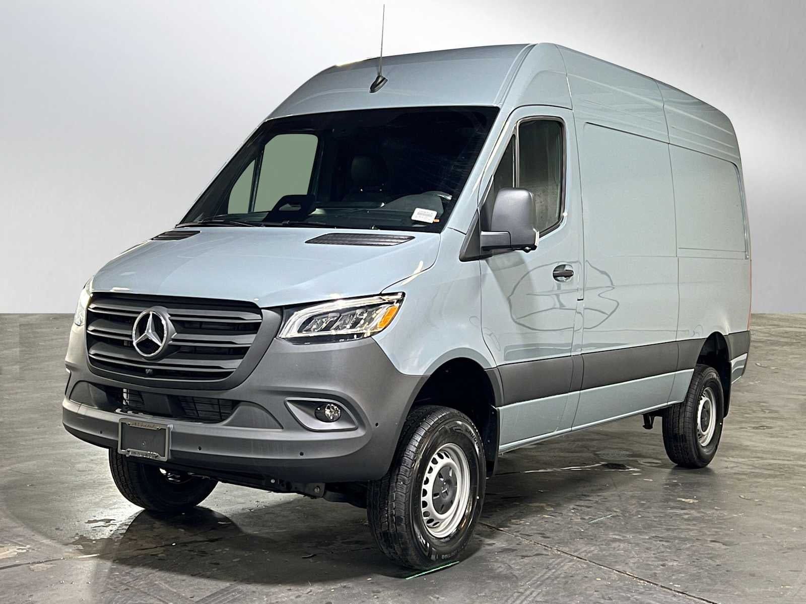 2026 Mercedes-Benz Sprinter 2500 Standard Roof I4 Diesel HO 144" AWD