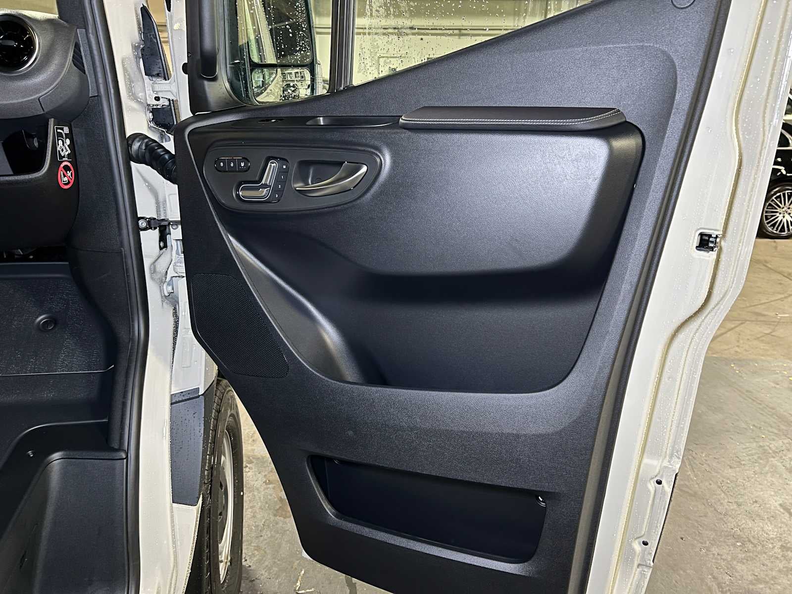 2026 Mercedes-Benz Sprinter 2500 Standard Roof I4 Diesel HO 144" AWD