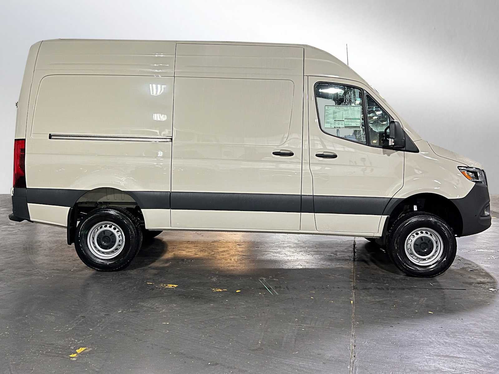 2026 Mercedes-Benz Sprinter 2500 Standard Roof I4 Diesel HO 144" AWD