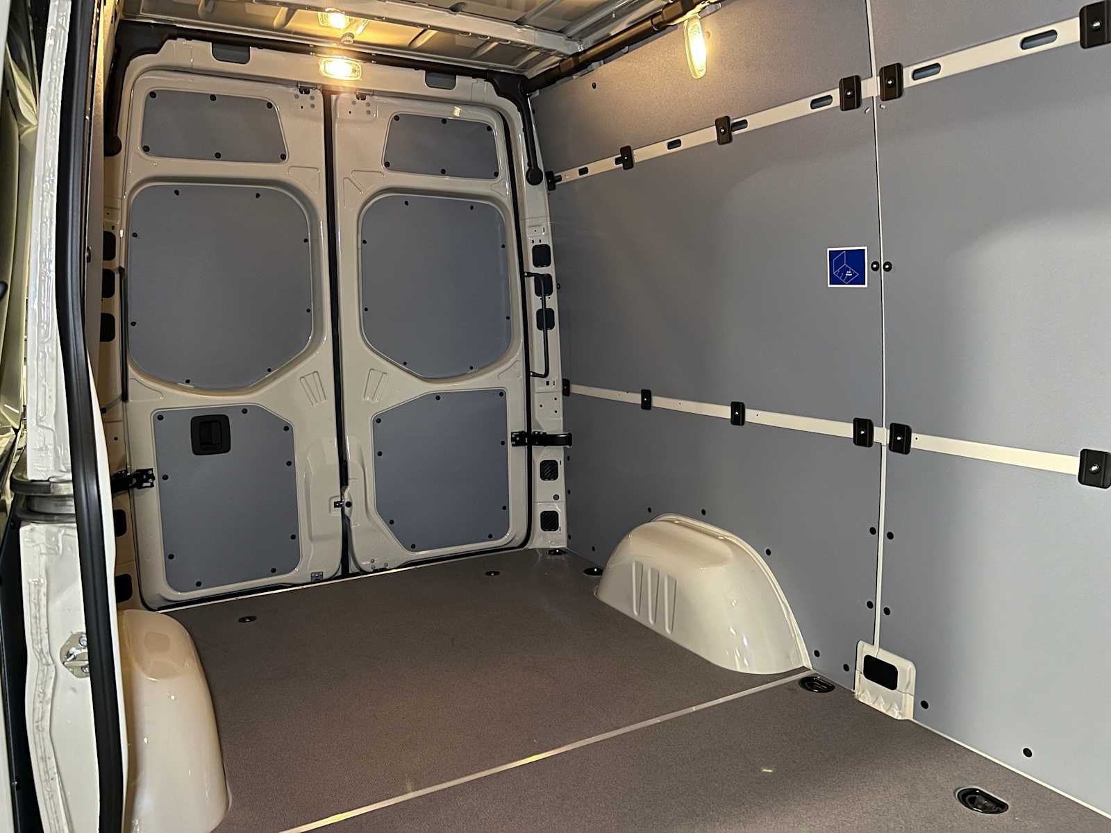 2025 Mercedes-Benz Sprinter 2500 Standard Roof I4 Diesel HO 144" AWD