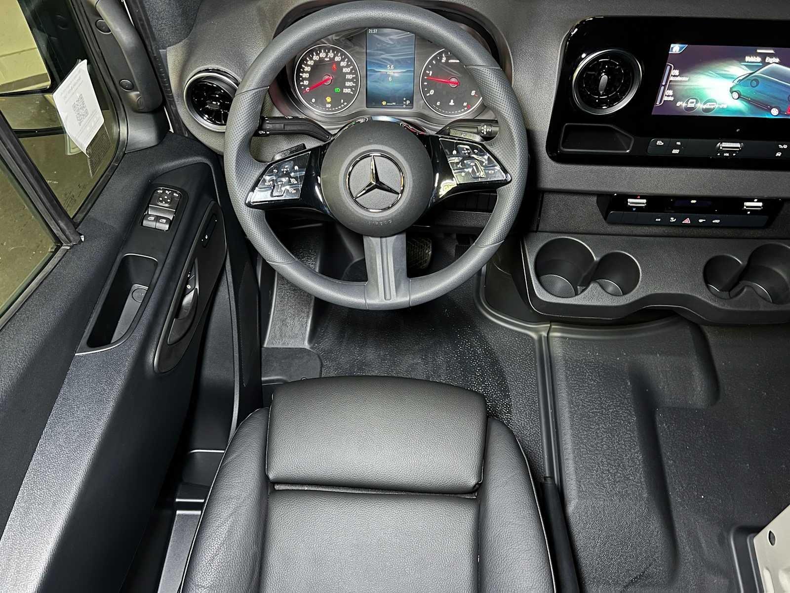 2025 Mercedes-Benz Sprinter 2500 Standard Roof I4 Diesel HO 144" AWD