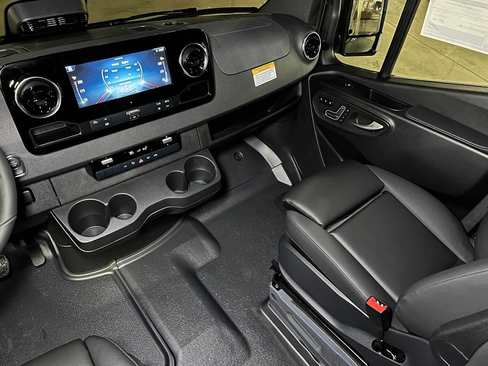 2026 Mercedes-Benz Sprinter 2500 Standard Roof I4 Diesel HO 144" AWD