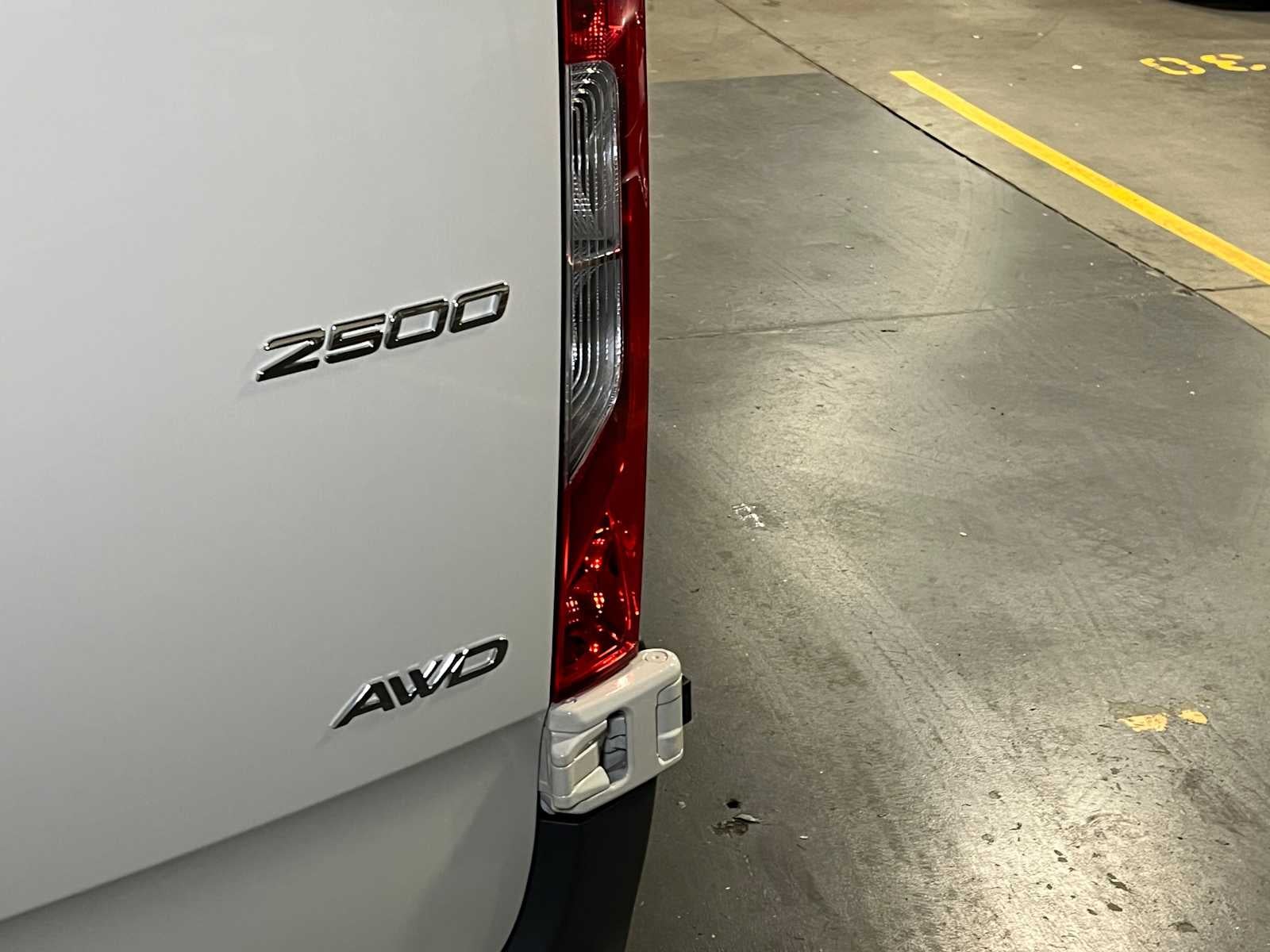 2025 Mercedes-Benz Sprinter 2500 Standard Roof I4 Diesel HO 144" AWD