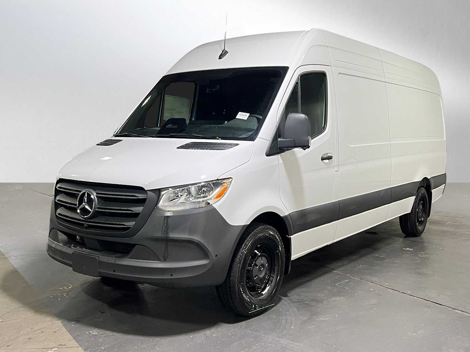 2026 Mercedes-Benz Sprinter 2500 High Roof I4 Diesel HO 170" RWD