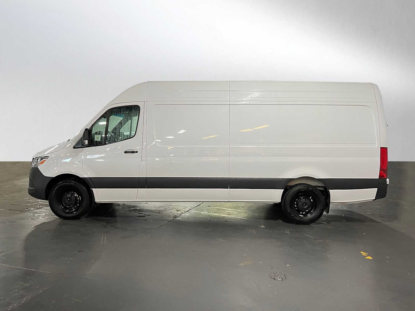 2024 Mercedes-Benz Sprinter 2500 High Roof I4 Diesel HO 170" RWD