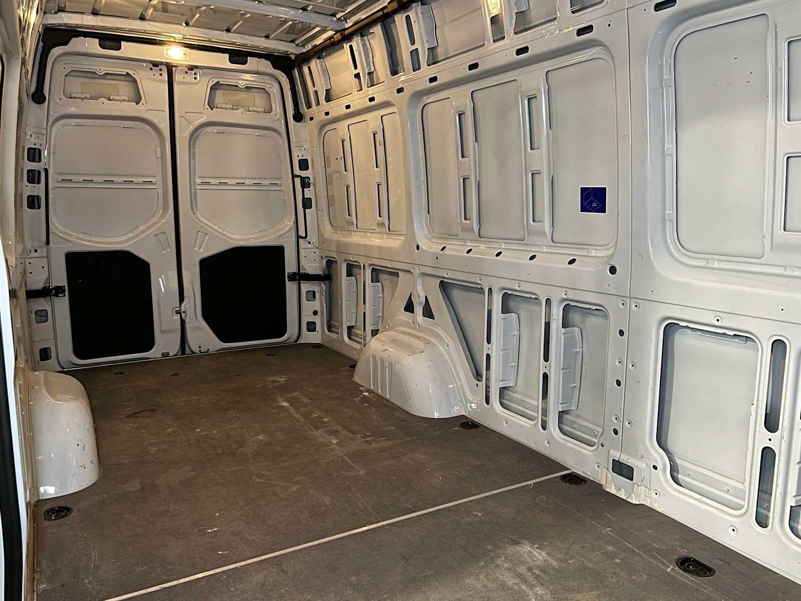 2025 Mercedes-Benz Sprinter 2500 High Roof I4 Diesel HO 170" RWD