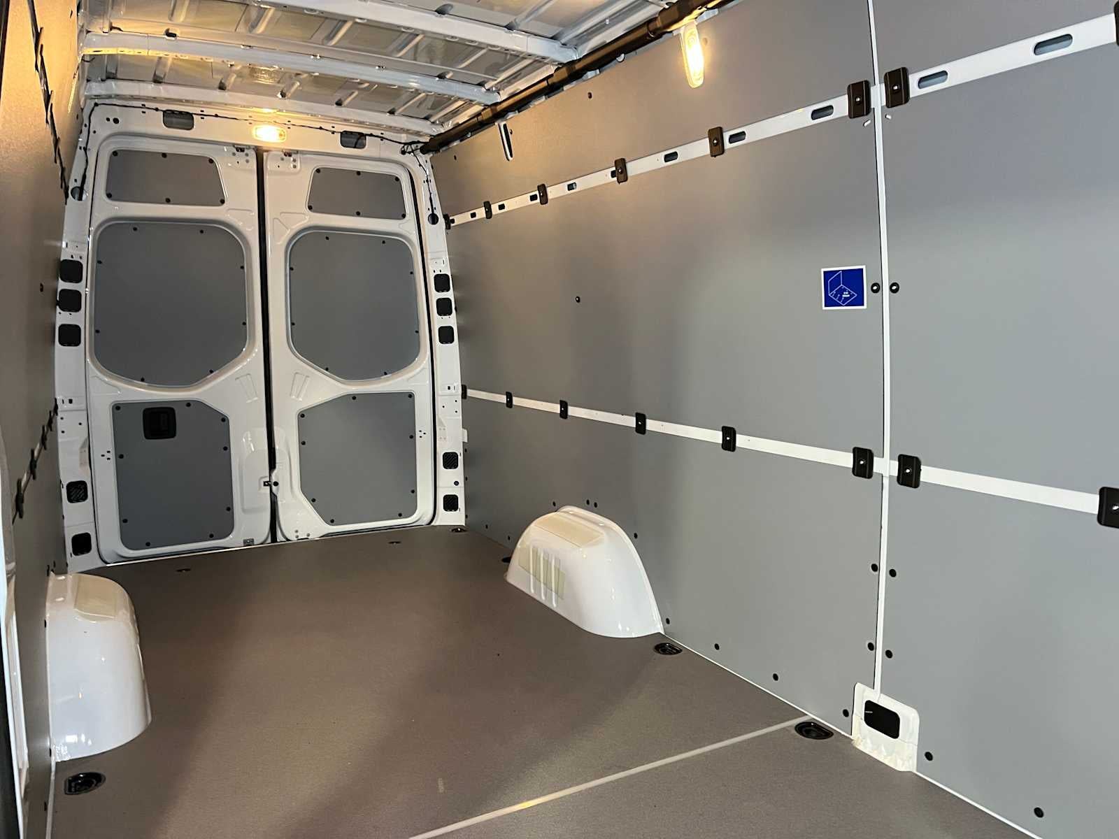 2025 Mercedes-Benz Sprinter 2500 High Roof I4 Diesel HO 170" RWD