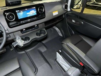 2025 Mercedes-Benz Sprinter 2500 High Roof I4 Diesel HO 170" RWD