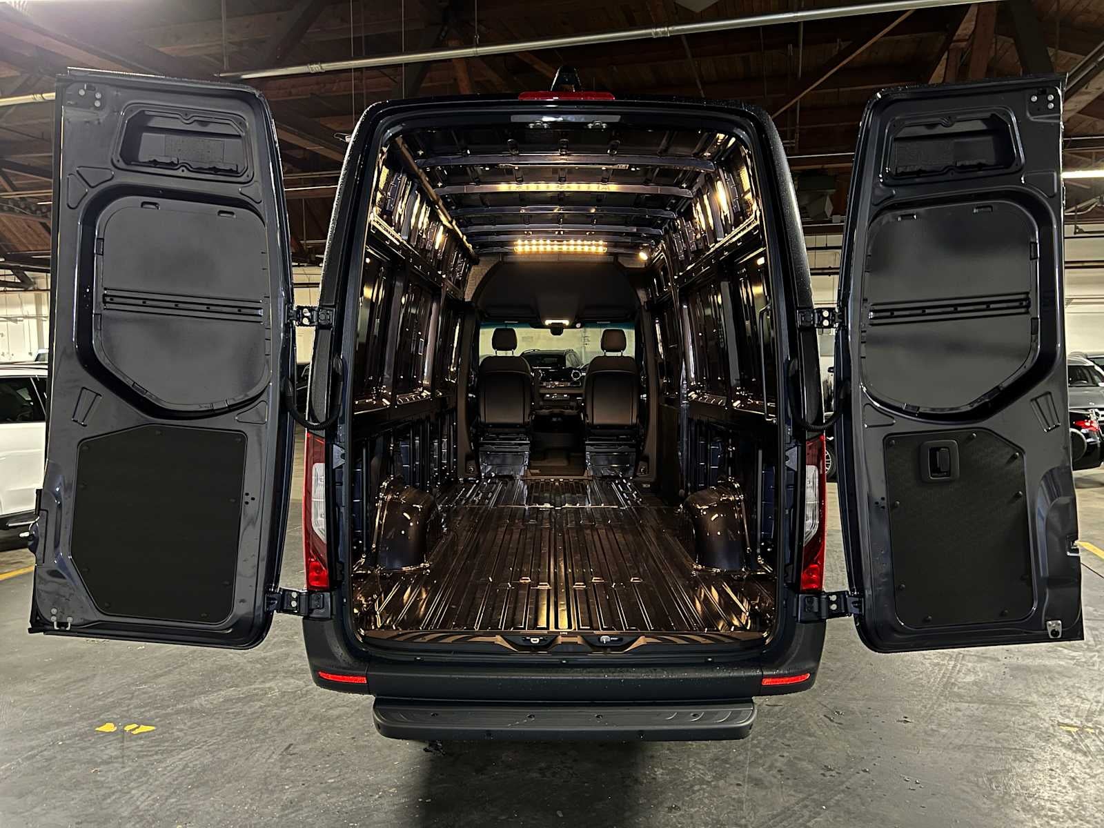 2026 Mercedes-Benz Sprinter 2500 High Roof I4 Diesel HO 170" AWD